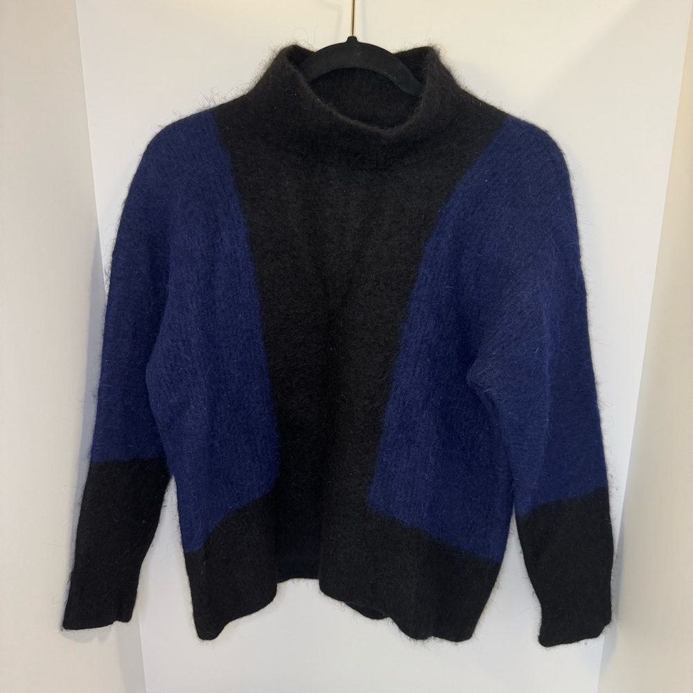 Sweaty Betty Color Block Sweater Wool Blend Funnel Neck Blue & Blue size M
